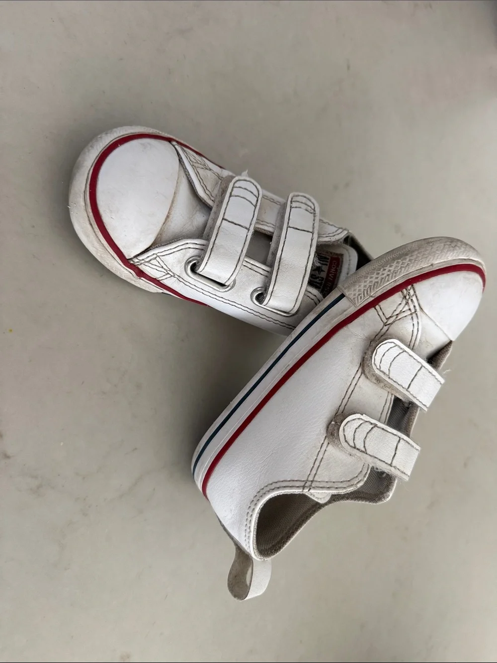 Converse kids low